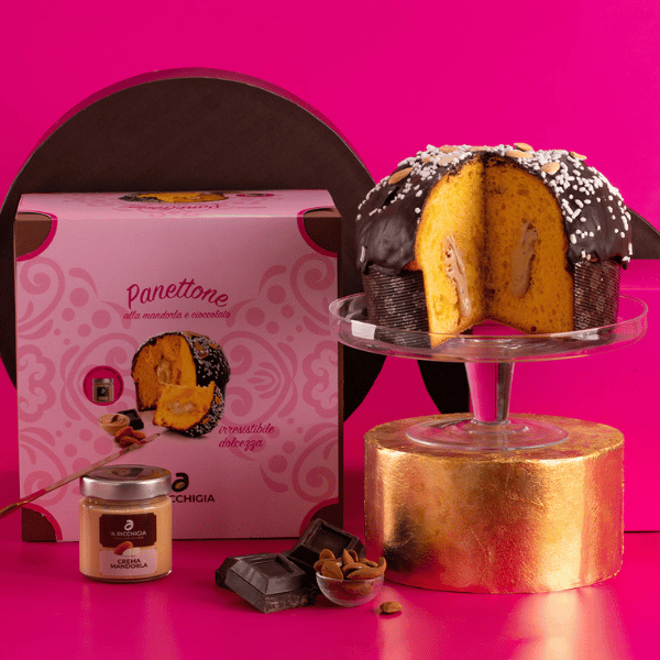 Panettone aux amandes croquantes et chocolat fondant 750gr.+ pot crème d'amande 190gr.